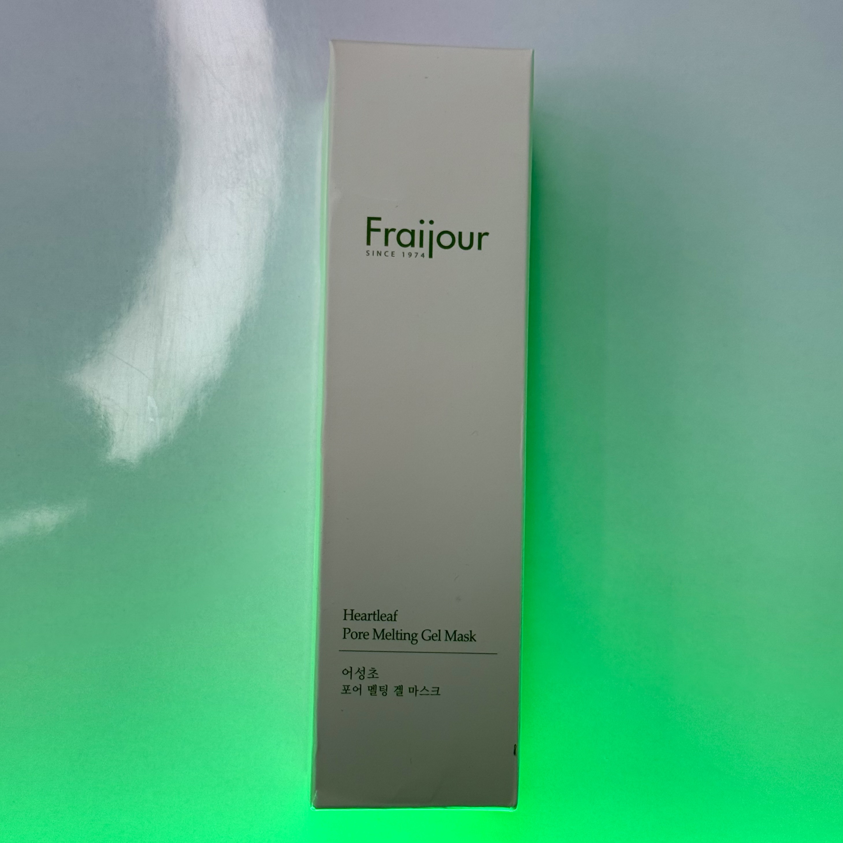ماسک ژلی پاک‌سازی منافذ فرایجور| Fraijour Heartleaf Pore Melting Gel Mask