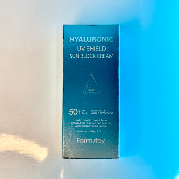 کرم ضد آفتاب هیالورونیک اسید فارم استی SPF50+ PA+++ | آبرسان و ضد چروک | محافظت کامل از پوست